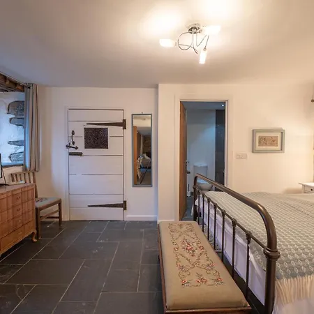 St Davids Hideaway With Roll-Top Bath & Log Burner Buitenkant foto