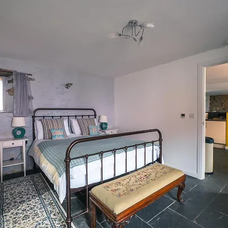 St Davids Hideaway With Roll-Top Bath & Log Burner Buitenkant foto