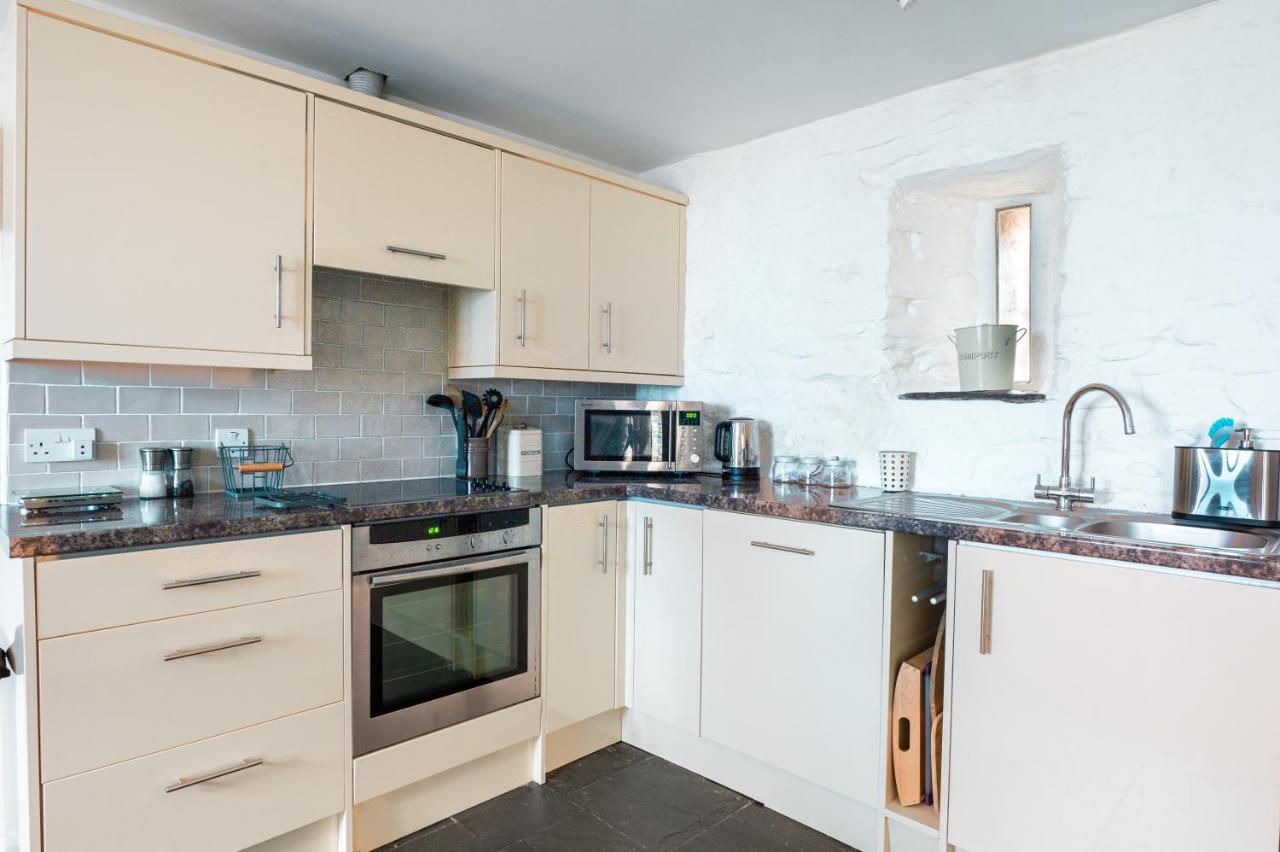 Appartement Hideaway With Roll-top Bath & Log Burner Saint David's
