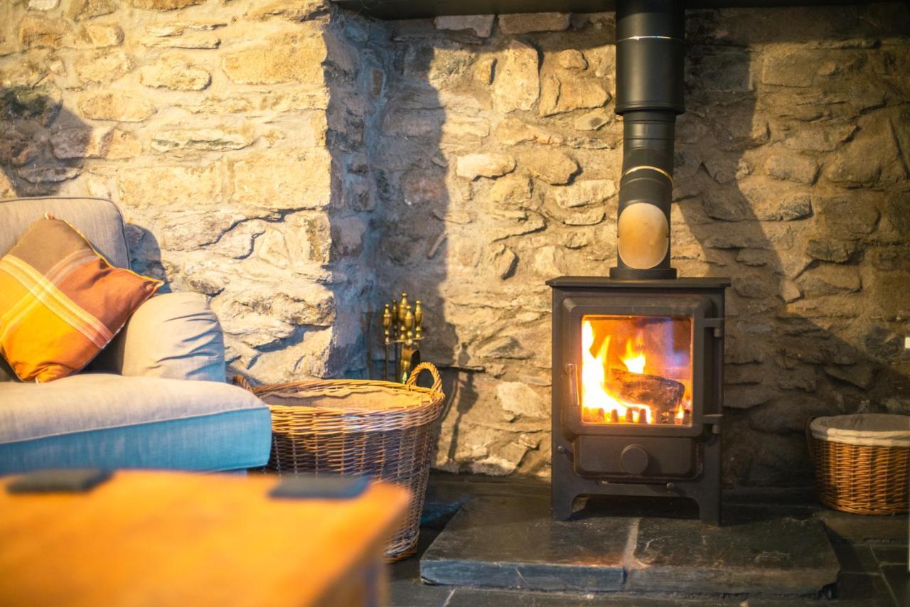 Hideaway With Roll-top Bath & Log Burner Apartment