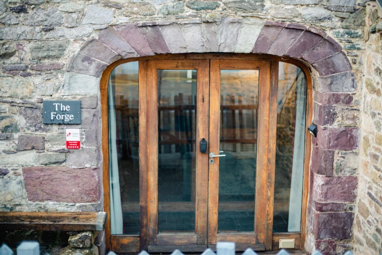 Hideaway With Roll-top Bath & Log Burner Apartment St. Davids (Pembrokeshire)